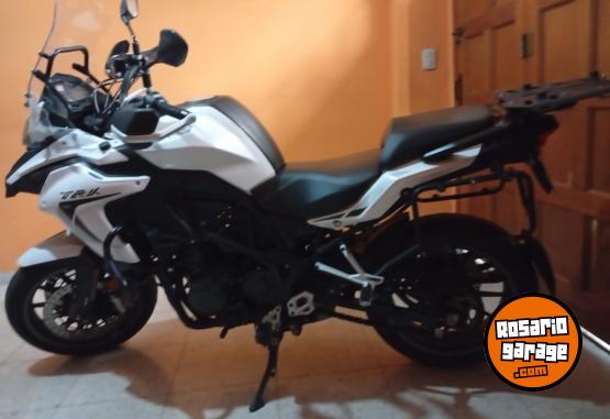 Motos - Benelli TRK 2022 Nafta 6637Km - En Venta