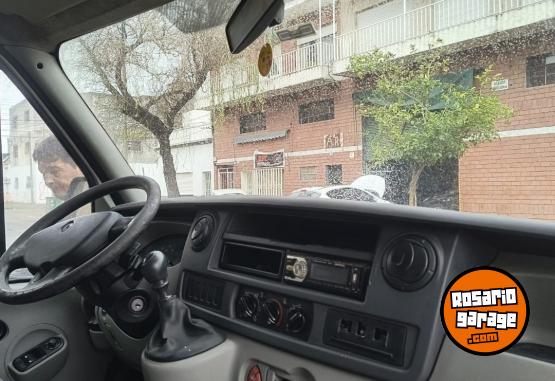 Utilitarios - Renault Master 2013 Diesel 111111Km - En Venta