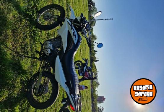 Autos - Honda XR 2017 Nafta 50000Km - En Venta