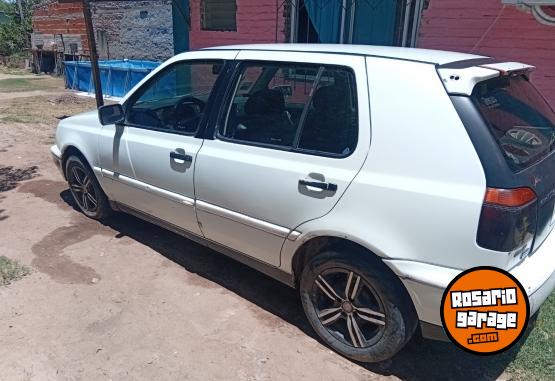Autos - Otra marca Golf 1998 Nafta 388000Km - En Venta