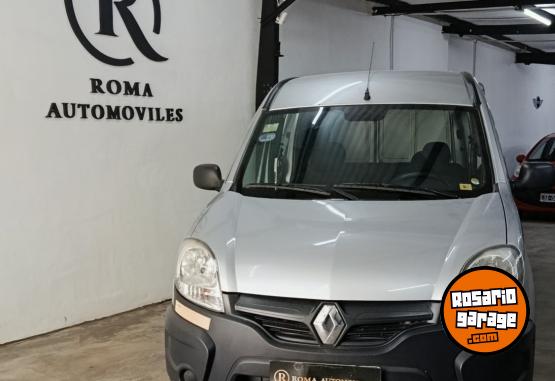 Utilitarios - Renault KANGOO 5 ASIENTOS 2018 GNC 136000Km - En Venta