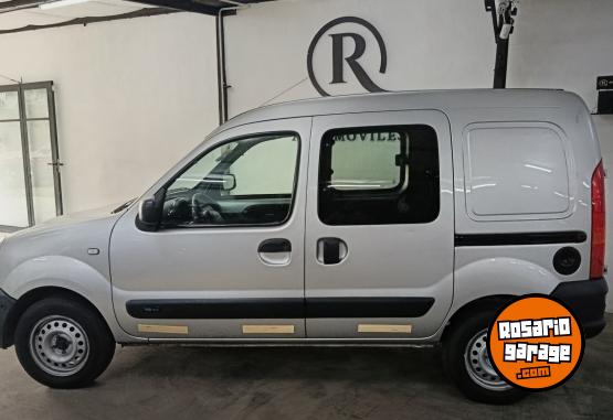 Utilitarios - Renault KANGOO 5 ASIENTOS 2018 GNC 136000Km - En Venta
