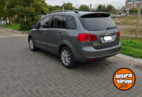 Autos - Volkswagen Suran Highline 2013 Nafta 153000Km - En Venta