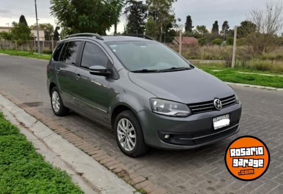 Autos - Volkswagen Suran Highline 2013 Nafta 153000Km - En Venta