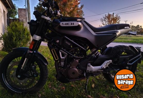 Motos - Husqvarna Svartpilen 2021 Nafta 4700Km - En Venta