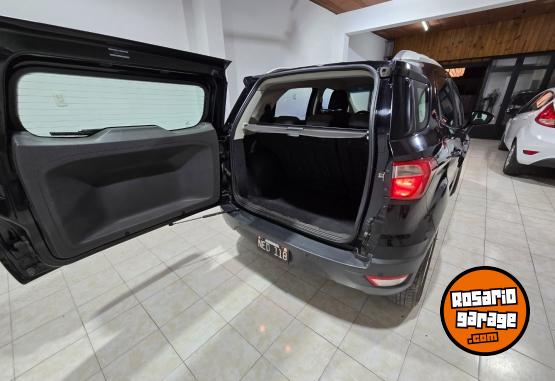 Autos - Ford Ecosport kinetic titanium 2013 Nafta 130000Km - En Venta