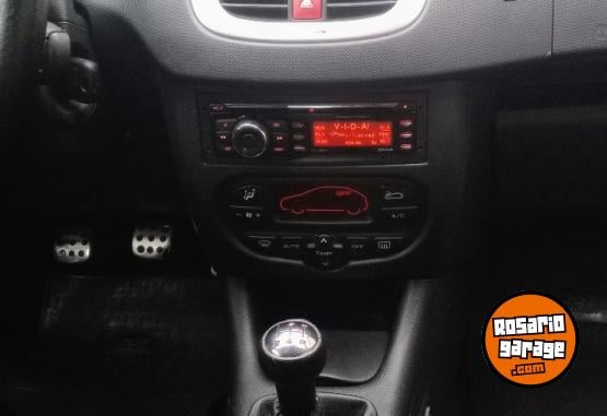 Autos - Peugeot 207 feline 1.6 2013 GNC 143000Km - En Venta