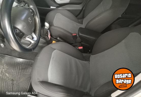 Autos - Peugeot Allure navegador 2015 Nafta 127000Km - En Venta