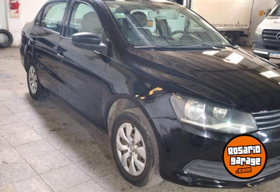 Autos - Volkswagen VOYAGE 2015 Nafta 300000Km - En Venta