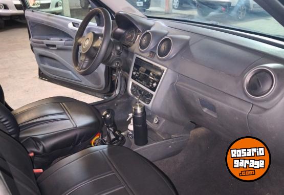 Autos - Volkswagen VOYAGE 2015 Nafta 300000Km - En Venta