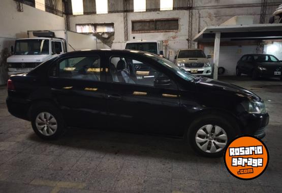 Autos - Volkswagen VOYAGE 2015 Nafta 300000Km - En Venta