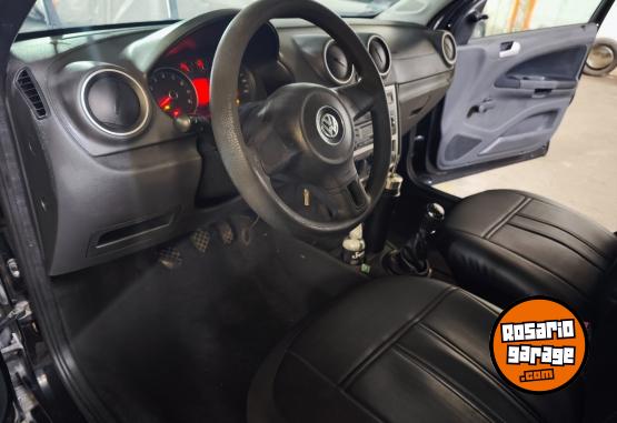 Autos - Volkswagen VOYAGE 2015 Nafta 300000Km - En Venta