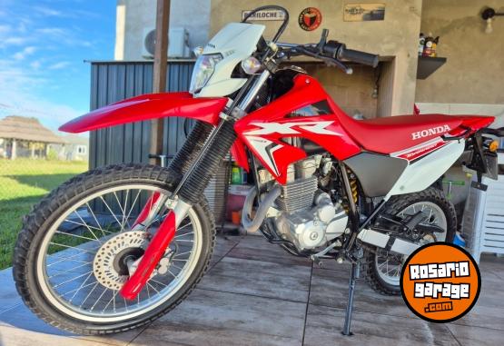 Motos - Honda Tornado 2024 Nafta 2000Km - En Venta