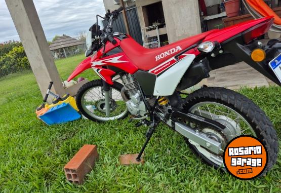 Motos - Honda Tornado 2024 Nafta 2000Km - En Venta