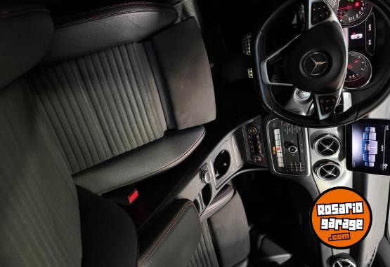 Autos - Mercedes Benz GLA250 2018 Nafta 81500Km - En Venta