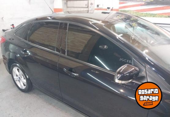 Autos - Ford Focus SE PLUS 2014 Nafta 138000Km - En Venta
