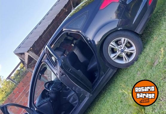 Autos - Ford Focus SE PLUS 2014 Nafta 138000Km - En Venta