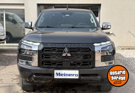 Camionetas - Mitsubishi L200 2.4L FULL 2025 Diesel 9098Km - En Venta
