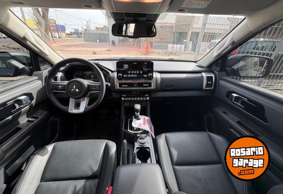 Camionetas - Mitsubishi L200 2.4L FULL 2025 Diesel 9098Km - En Venta