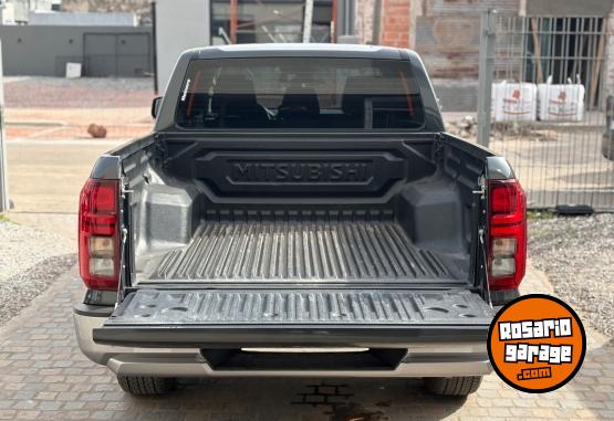 Camionetas - Mitsubishi L200 2.4L FULL 2025 Diesel 9098Km - En Venta