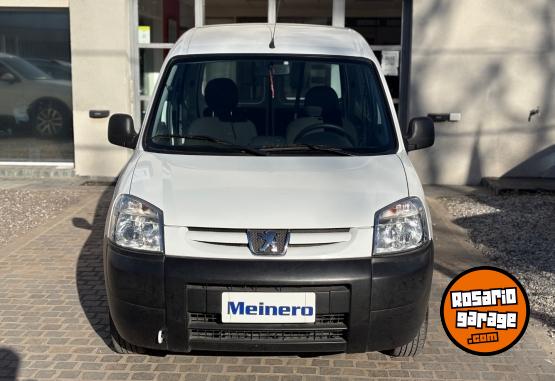 Utilitarios - Peugeot PARTNER CONFORT 1.4 2017 Nafta 86288Km - En Venta