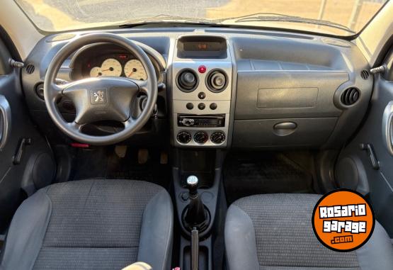 Utilitarios - Peugeot PARTNER CONFORT 1.4 2017 Nafta 86288Km - En Venta