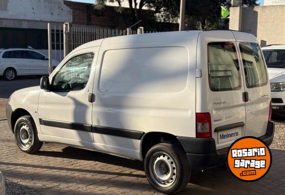 Utilitarios - Peugeot PARTNER CONFORT 1.4 2017 Nafta 86288Km - En Venta