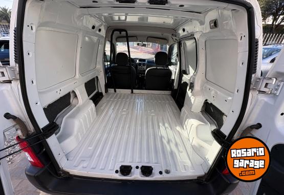 Utilitarios - Peugeot PARTNER CONFORT 1.4 2017 Nafta 86288Km - En Venta