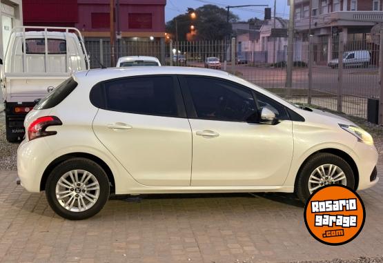 Autos - Peugeot 208 ALLUERE 1.6 115 2018 Nafta 147089Km - En Venta