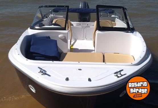 Embarcaciones - Tracker 517 c/ cama en Tif�n Baigorrita - En Venta