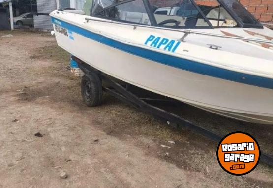 Embarcaciones - VENDO o permuto lancha deportiva canestrari. ENTREGO con BATERÍA LONA Y TRAILERS - En Venta