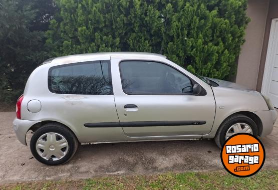 Autos - Renault Clio 2010 Nafta 198000Km - En Venta