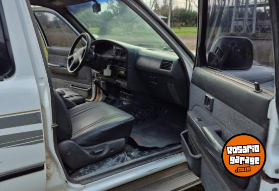 Camionetas - Toyota HILUX 2001 Diesel 400000Km - En Venta