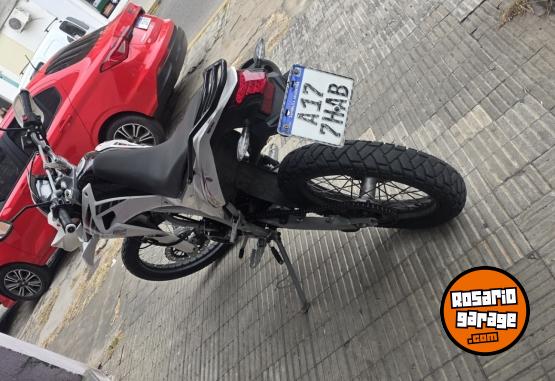 Motos - Corven Trx 2024 Nafta 12000Km - En Venta