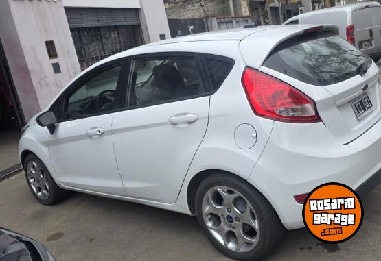 Autos - Ford Fiesta 2012 GNC 120000Km - En Venta
