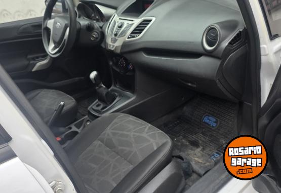 Autos - Ford Fiesta 2012 GNC 120000Km - En Venta