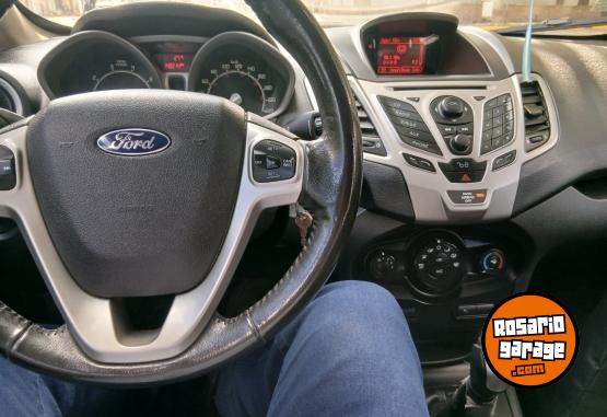 Autos - Ford Fiesta kinetic mexicano 2011 Nafta 155000Km - En Venta