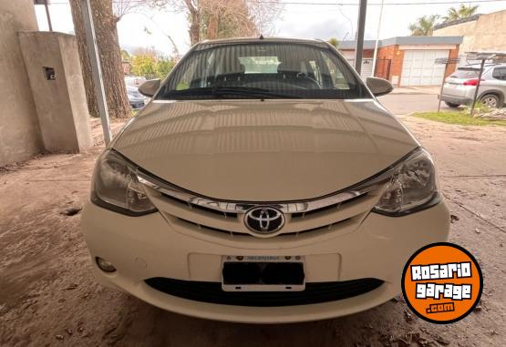Autos - Toyota Etios XLS 2015 Nafta 151437Km - En Venta