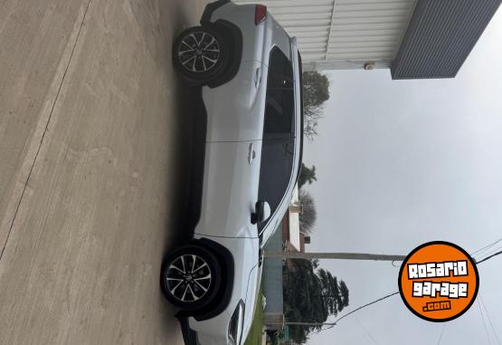 Autos - Toyota Corolla Cross seg 2023 Nafta 65000Km - En Venta