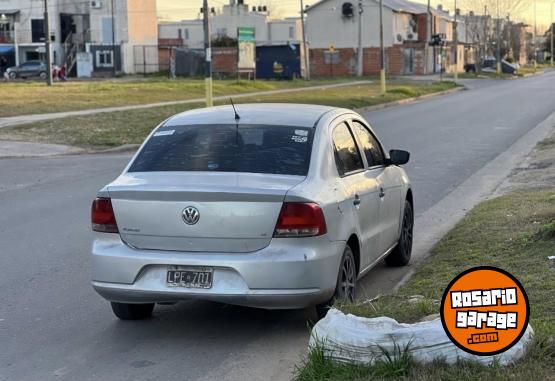 Autos - Volkswagen Voyage 2012 GNC 111111Km - En Venta
