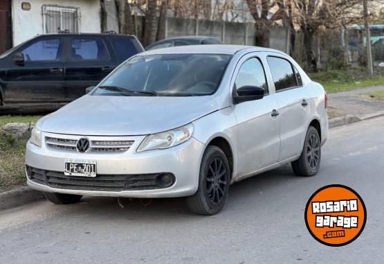Autos - Volkswagen Voyage 2012 GNC 111111Km - En Venta