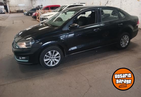 Autos - Volkswagen POLO 2018 Nafta 124000Km - En Venta