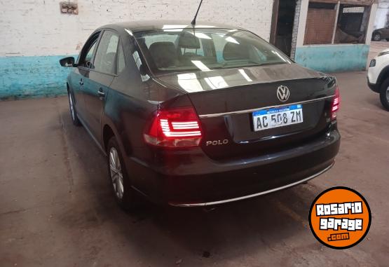 Autos - Volkswagen POLO 2018 Nafta 124000Km - En Venta