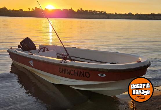 Embarcaciones - Vendo Lancha 5,20 con Johnson 40hp y trailer - En Venta