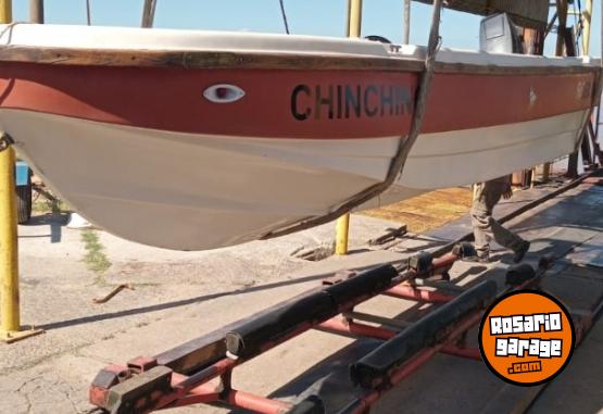 Embarcaciones - Vendo Lancha 5,20 con Johnson 40hp y trailer - En Venta