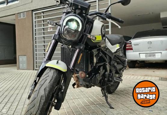 Motos - Benelli Leoncino 250 2022 Nafta 26000Km - En Venta