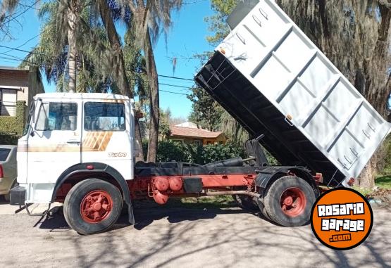 Camiones y Grúas - Fiat 150 Turbo Volcador — Caja 15m³ — Muy Buen estado. - En Venta