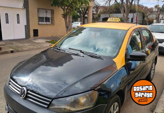 Autos - Volkswagen Voyage 2016 Nafta 369000Km - En Venta