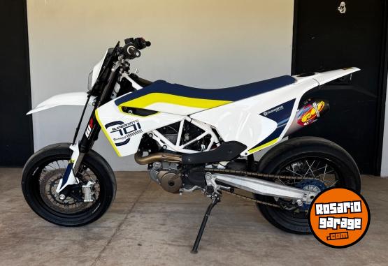 Motos - Husqvarna 701 supermoto 2018 Nafta 14000Km - En Venta