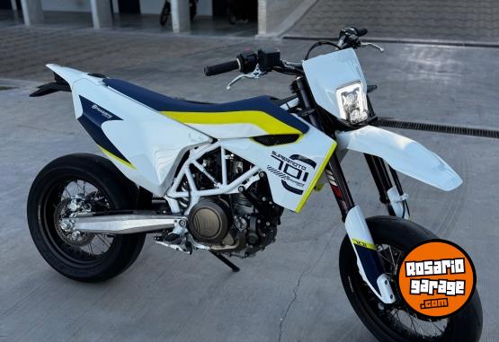Motos - Husqvarna 701 supermoto 2018 Nafta 14000Km - En Venta